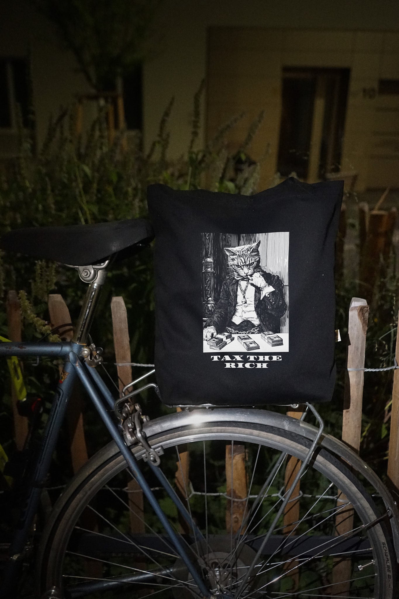 TAX THE RICH BIO-TASCHE