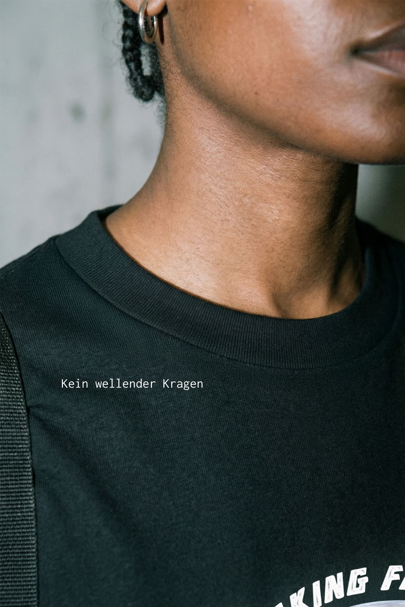 PLANET/RACISM (CLASSIC T-SHIRT)