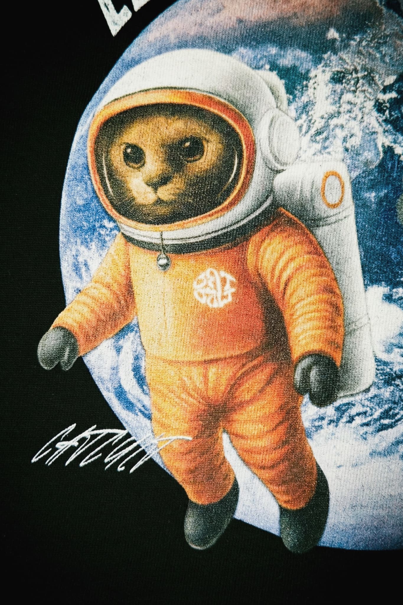 PLANET/RACISM (CLASSIC T-SHIRT)